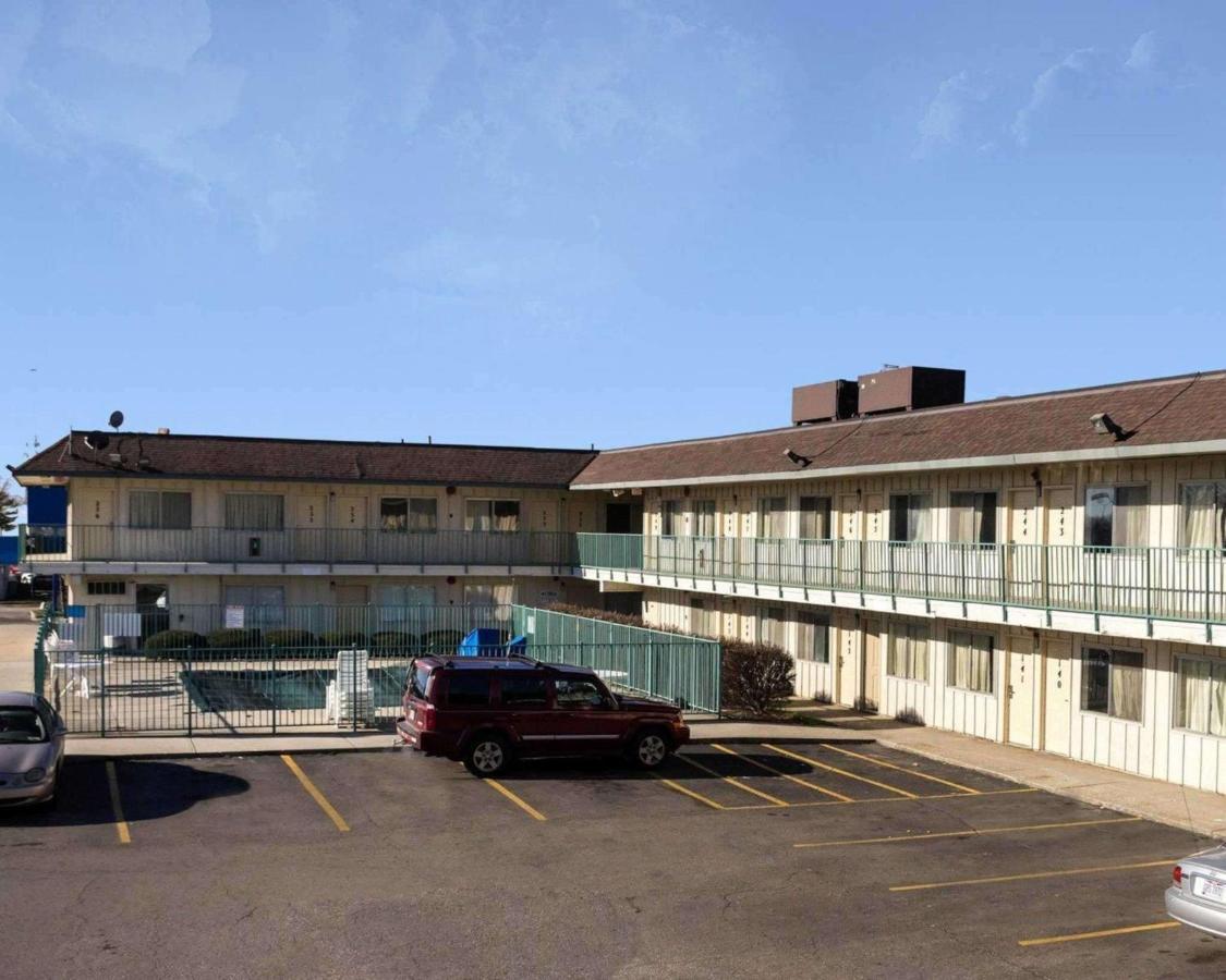 Motel Rodeway 2*